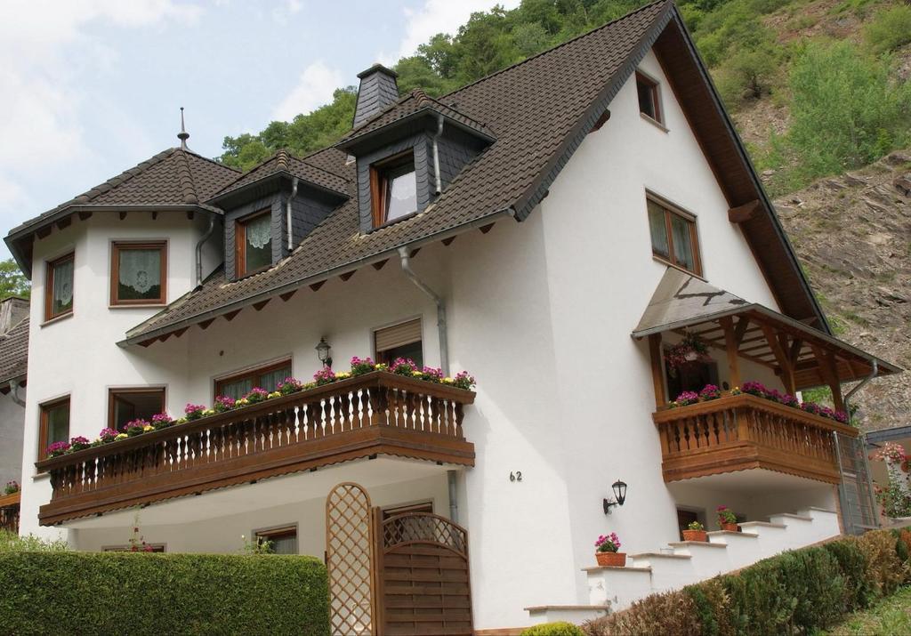 Pension Belzer Boppard Exteriör bild